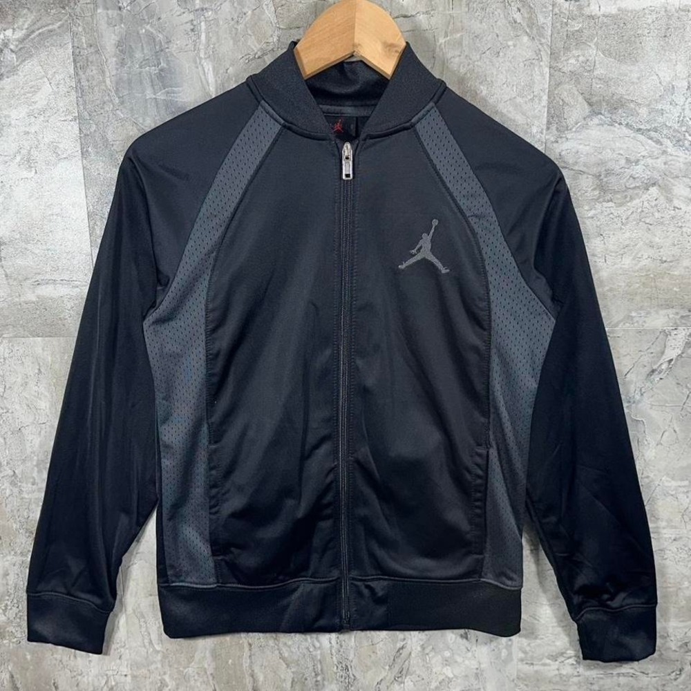 Jordan Youth Kids Boys Black Full-Zip Jacket Pockets Logo Sz Large (12Y-13Y)